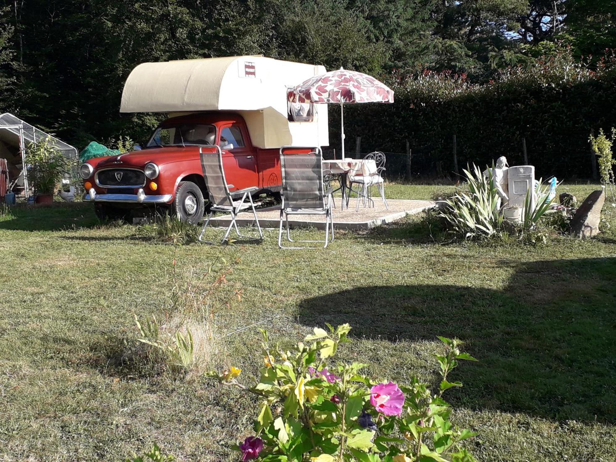La Roulotte Des Trois Arbres Bed & Breakfast Oradour-sur-Glane Dış mekan fotoğraf
